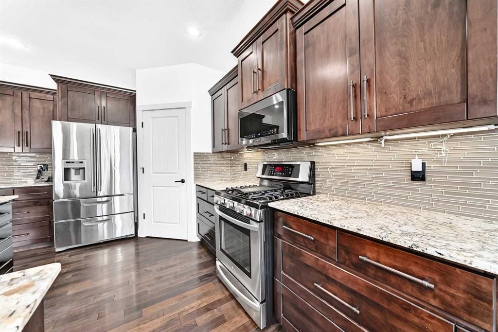 15 Towers Close, Red Deer, AB