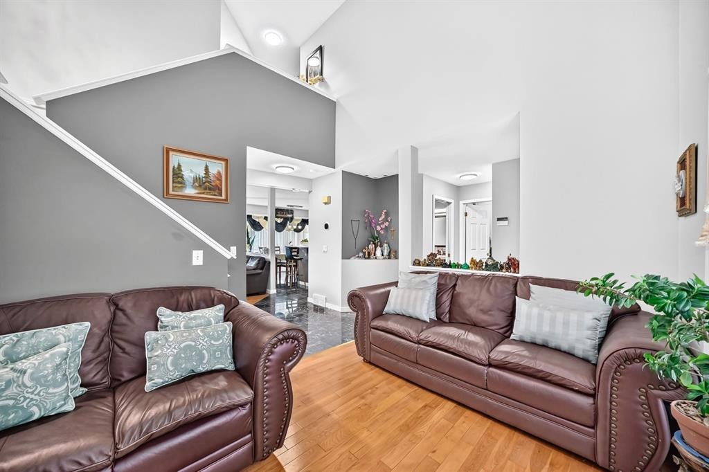 159 Erin Grove Se, Calgary, AB