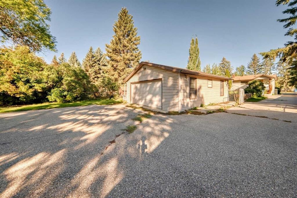 7219 Bow Crescent Nw, Calgary, AB