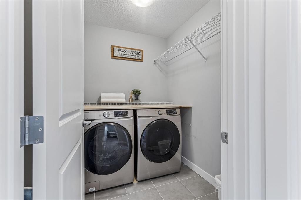 264 Riviera Way, Cochrane, AB