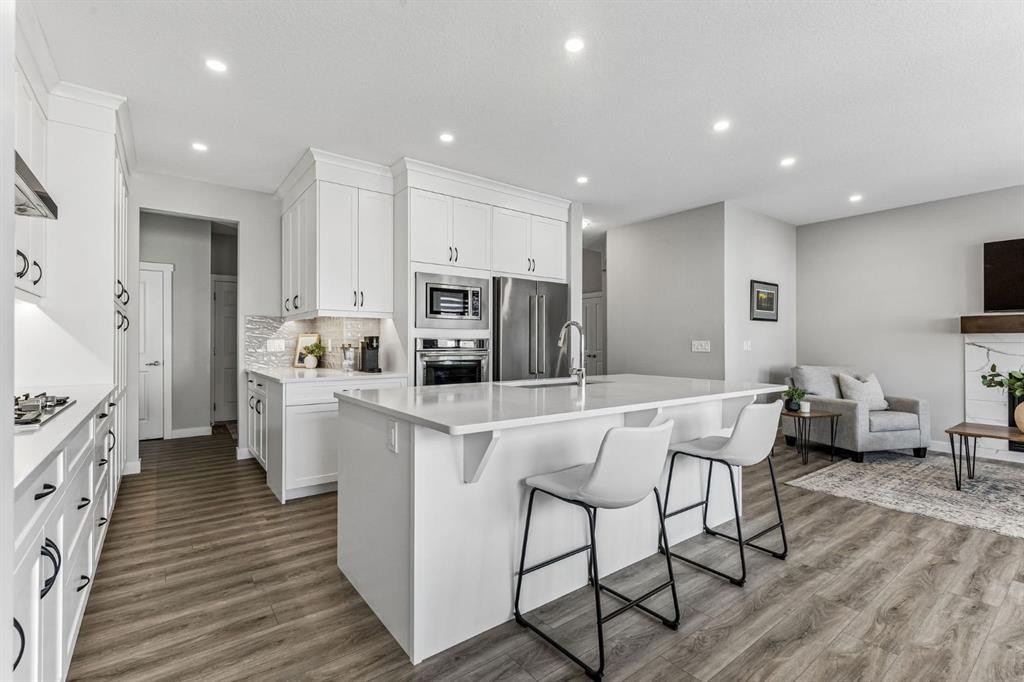 264 Riviera Way, Cochrane, AB