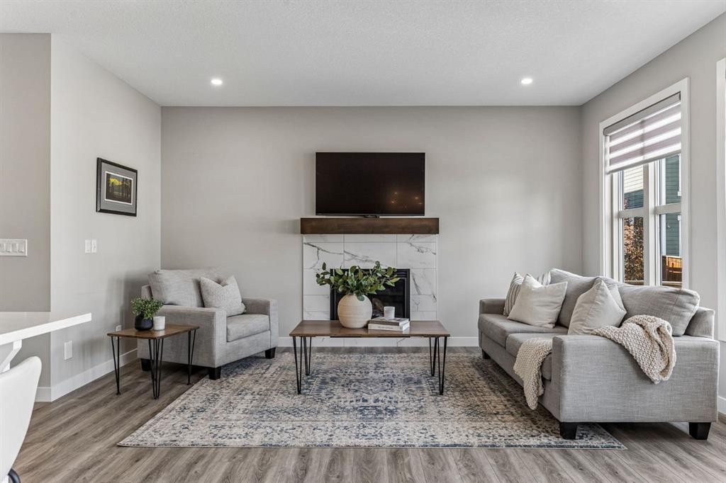 264 Riviera Way, Cochrane, AB