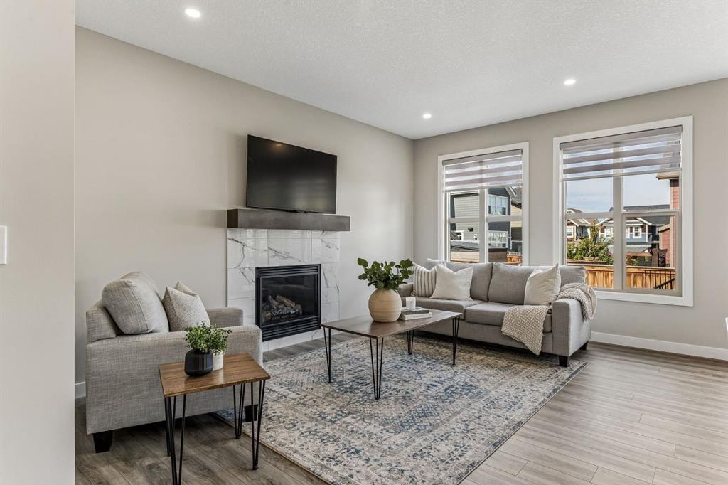 264 Riviera Way, Cochrane, AB