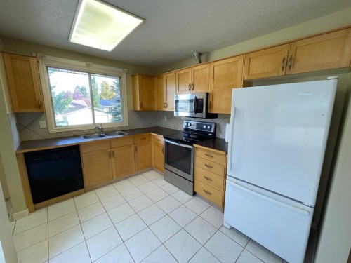 247 Bracewood Road Sw, Calgary, AB 