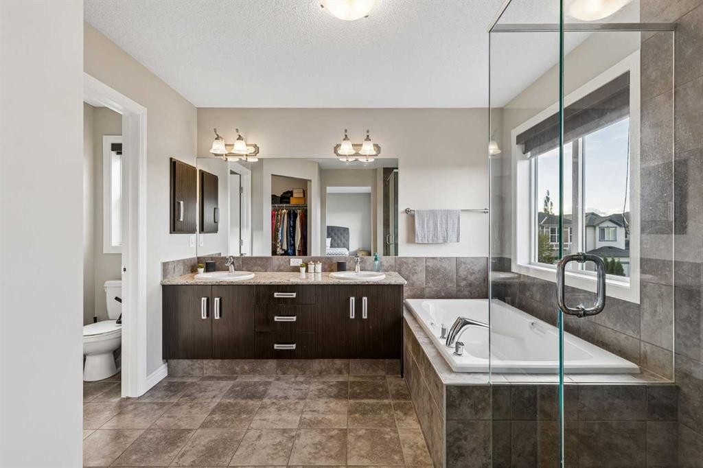 36 Sage Berry Link Nw, Calgary, AB