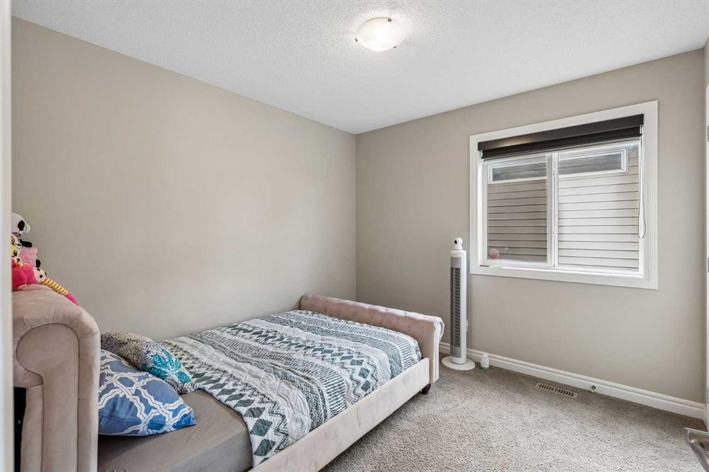 36 Sage Berry Link Nw, Calgary, AB