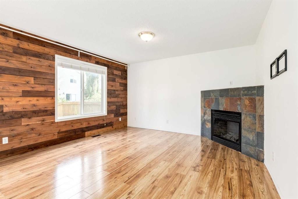87 Royal Elm Way Nw, Calgary, AB