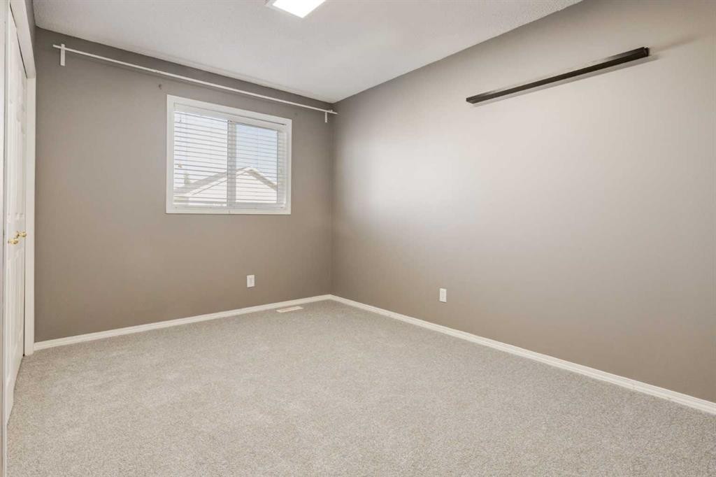 87 Royal Elm Way Nw, Calgary, AB