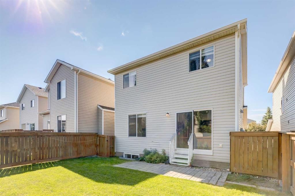 87 Royal Elm Way Nw, Calgary, AB