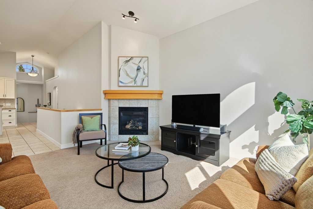 162 Brightonstone Landing Se, Calgary, AB