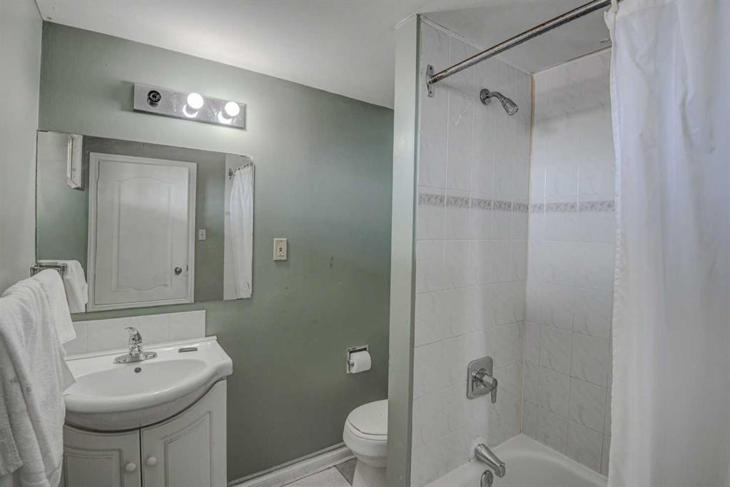 2107 16 Avenue Nw, Calgary, AB