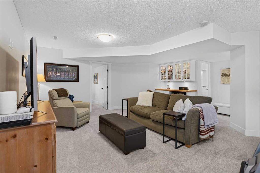 113 Hidden Creek Park Nw, Calgary, AB