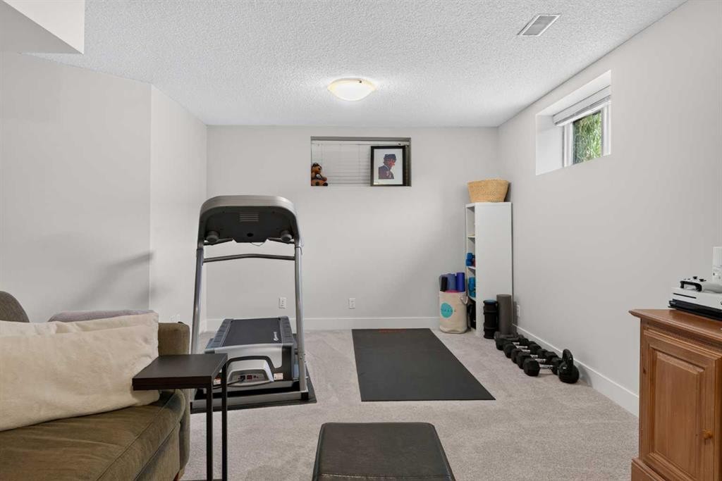 113 Hidden Creek Park Nw, Calgary, AB