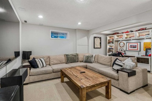9956 Patton Road Sw, Calgary, AB 