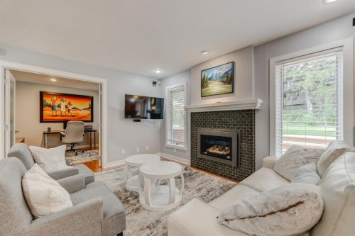 9956 Patton Road Sw, Calgary, AB 