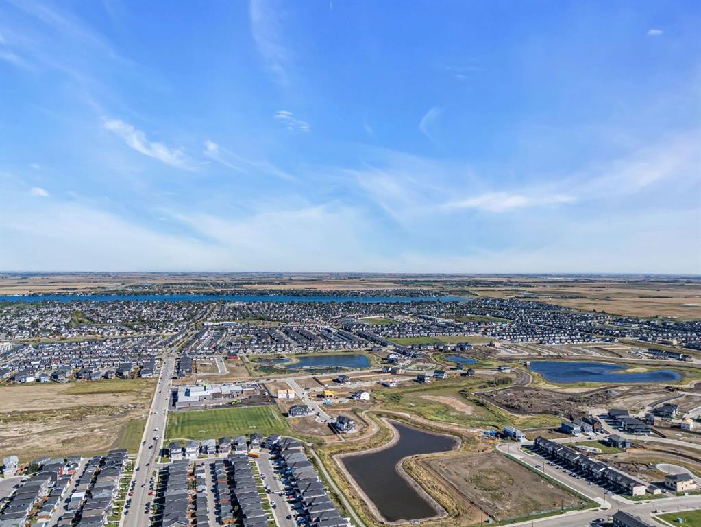 337 Chelsea Hollow, Chestermere, AB