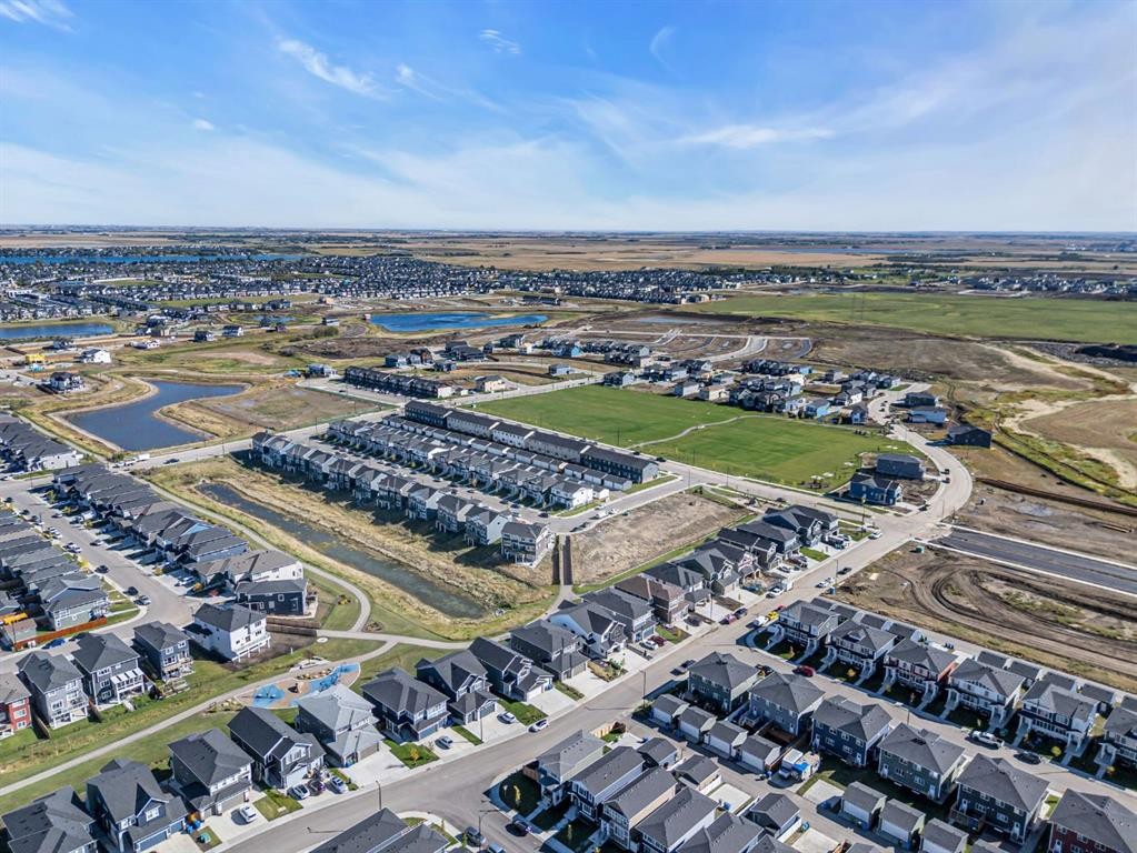 337 Chelsea Hollow, Chestermere, AB