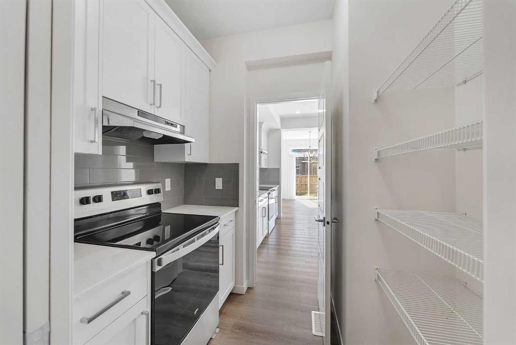 31 Corner Meadows Grove Ne, Calgary, AB