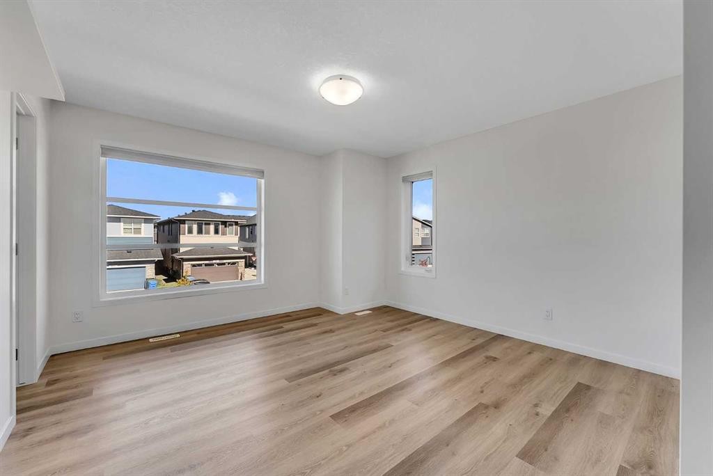 31 Corner Meadows Grove Ne, Calgary, AB