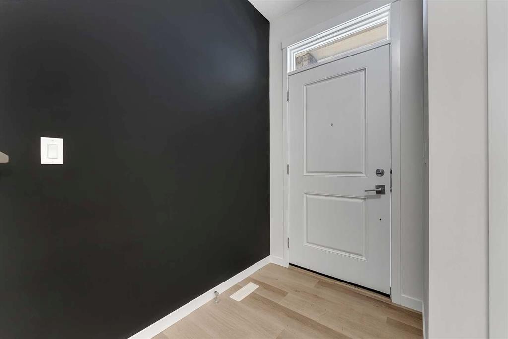 31 Corner Meadows Grove Ne, Calgary, AB