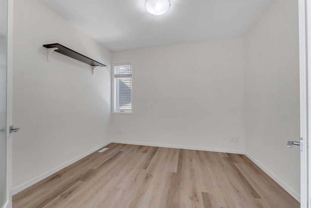 31 Corner Meadows Grove Ne, Calgary, AB