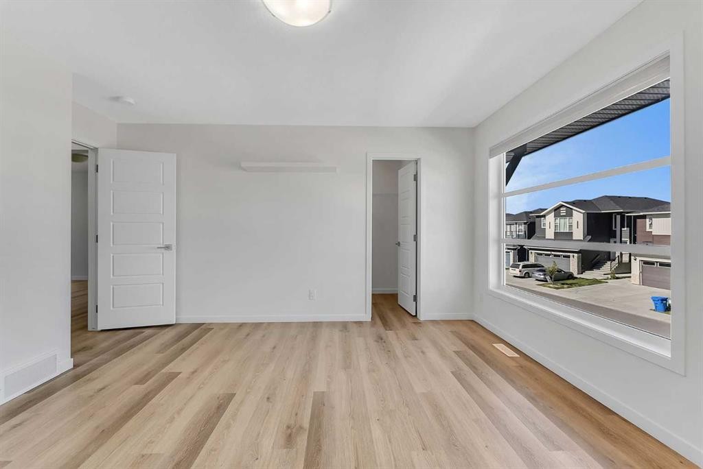 31 Corner Meadows Grove Ne, Calgary, AB