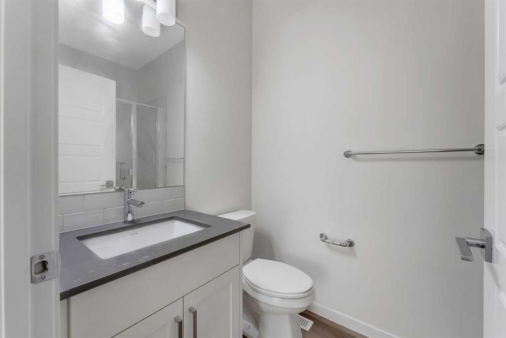 31 Corner Meadows Grove Ne, Calgary, AB
