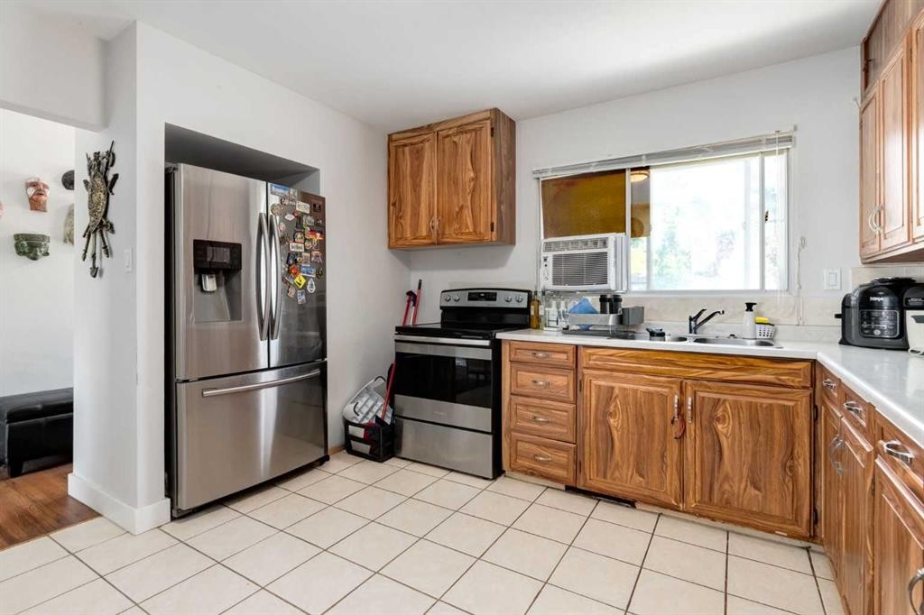113 Hounslow Drive Nw, Calgary, AB