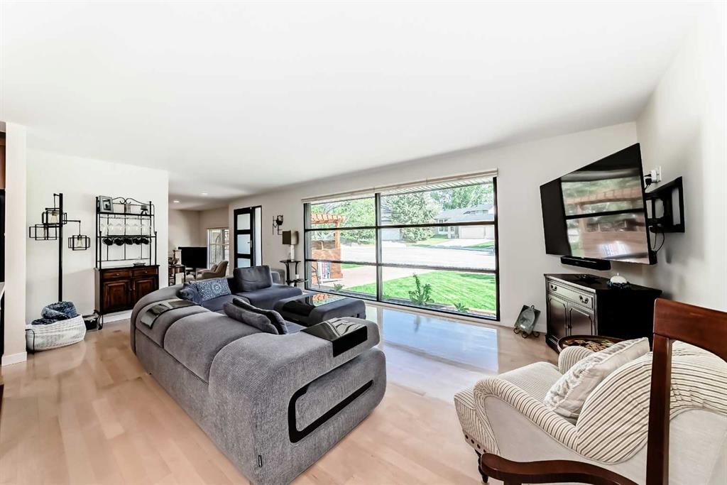 36 Norseman Place Nw, Calgary, AB