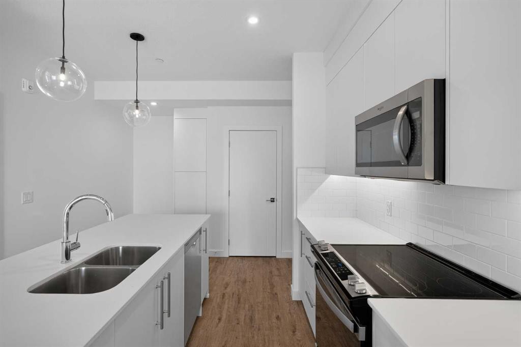 2120-265 Wolf Willow Boulevard Se, Calgary, AB