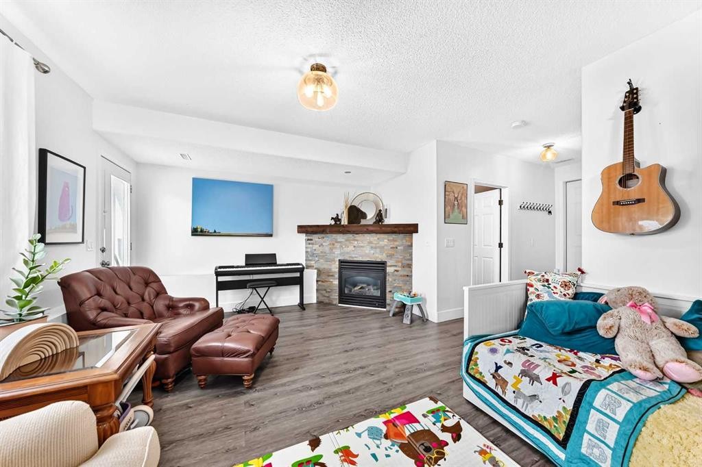 148 Creek Gardens Close Nw, Airdrie, AB