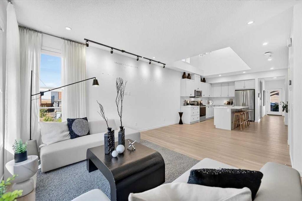182 Mitchell Road Nw, Calgary, AB