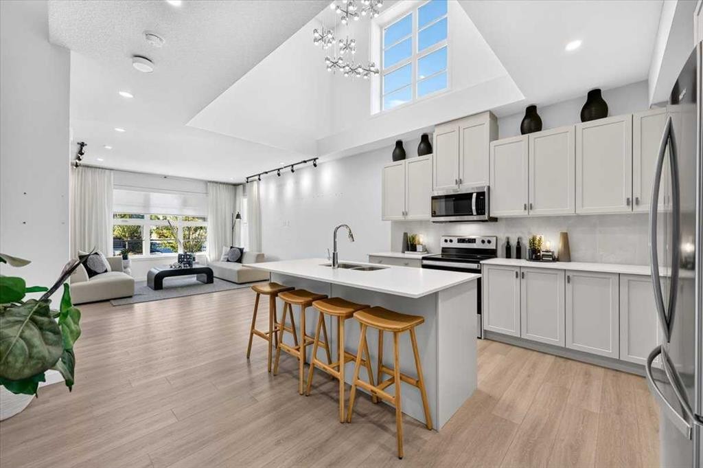 182 Mitchell Road Nw, Calgary, AB