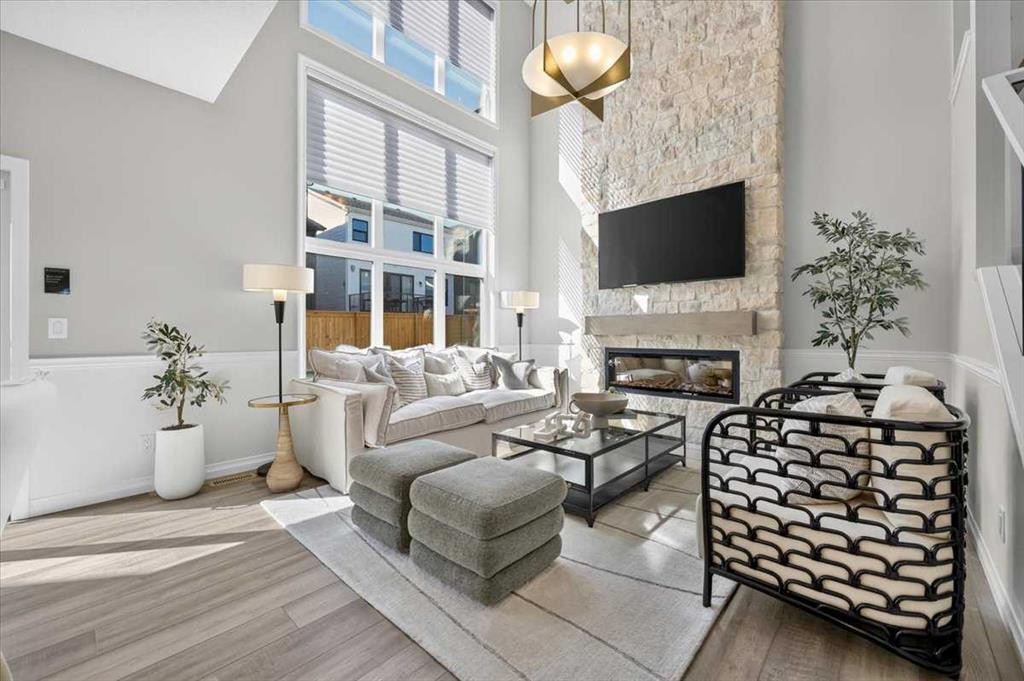 153 Mitchell Road Nw, Calgary, AB