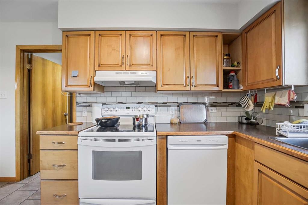 5313 50 Street, Olds, AB