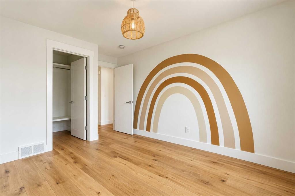 225 33 Avenue Ne, Calgary, AB