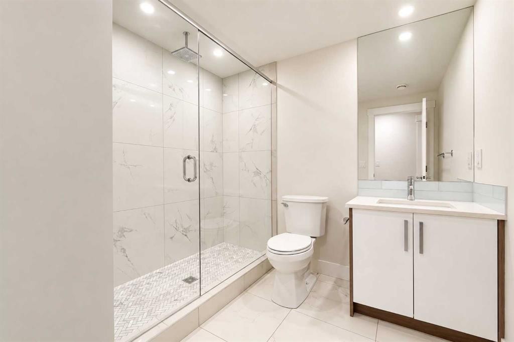 225 33 Avenue Ne, Calgary, AB
