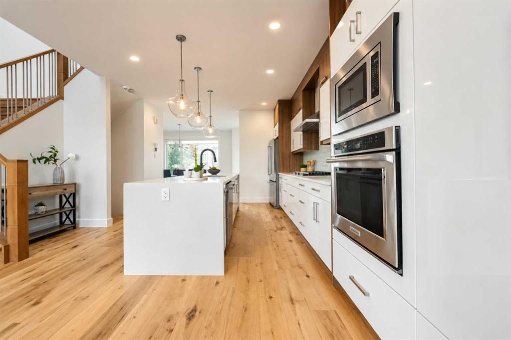 225 33 Avenue Ne, Calgary, AB