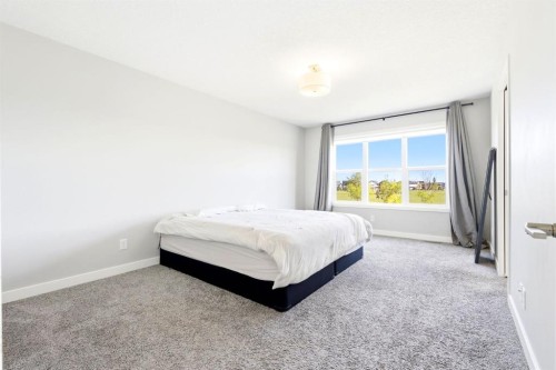 290 Masters Avenue Se, Calgary, AB 