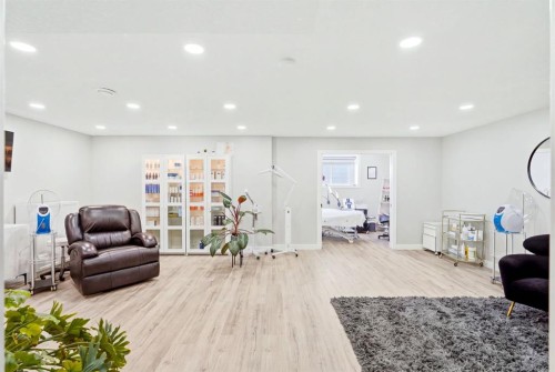 290 Masters Avenue Se, Calgary, AB 