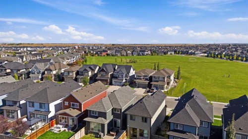 290 Masters Avenue Se, Calgary, AB 