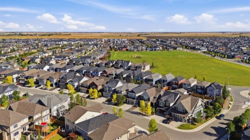290 Masters Avenue Se, Calgary, AB 