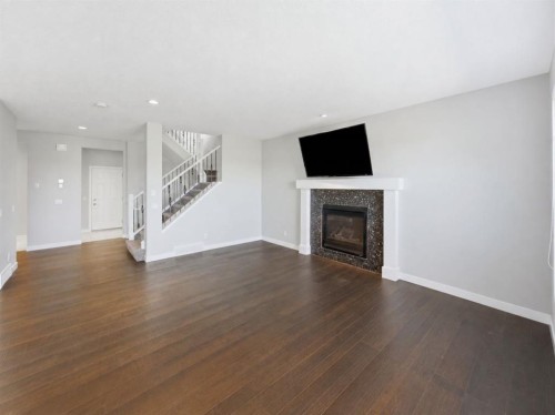 290 Masters Avenue Se, Calgary, AB 