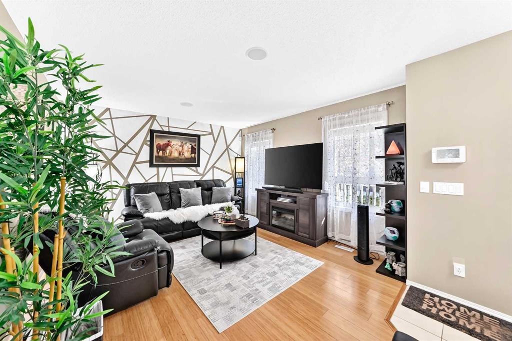 223 Skyview Ranch Way Ne, Calgary, AB