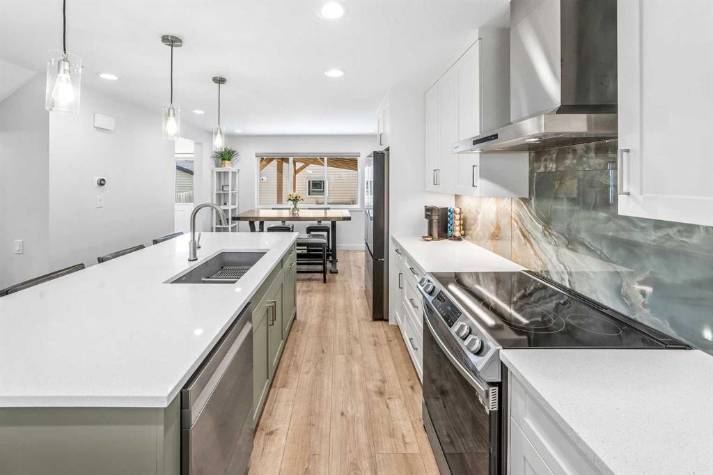207 Copperpond Road Se, Calgary, AB
