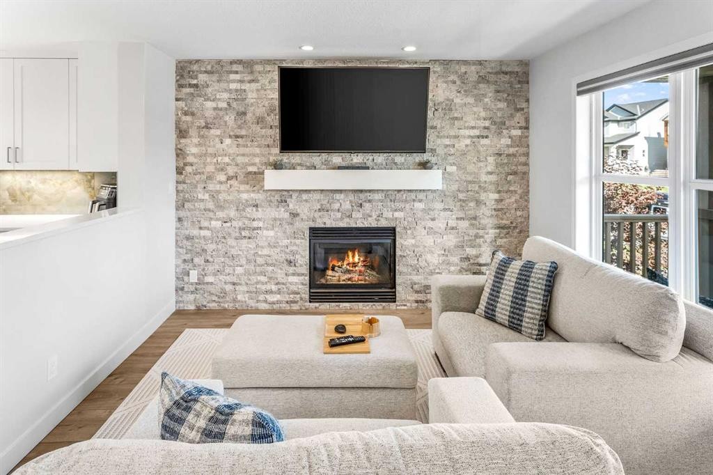 207 Copperpond Road Se, Calgary, AB