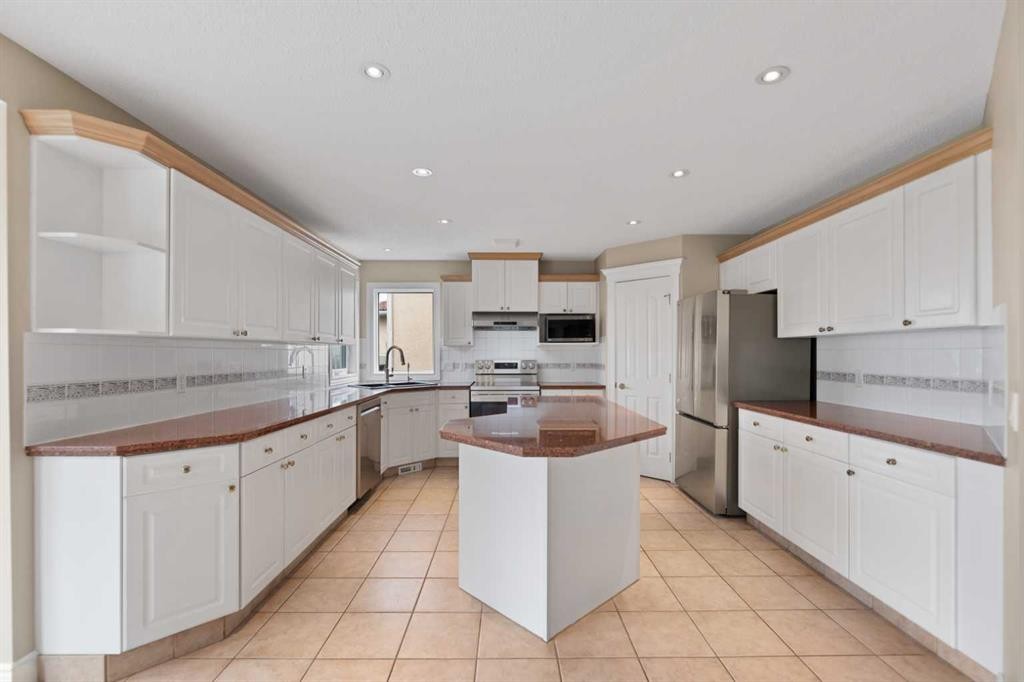 199 Hamptons Terrace Nw, Calgary, AB