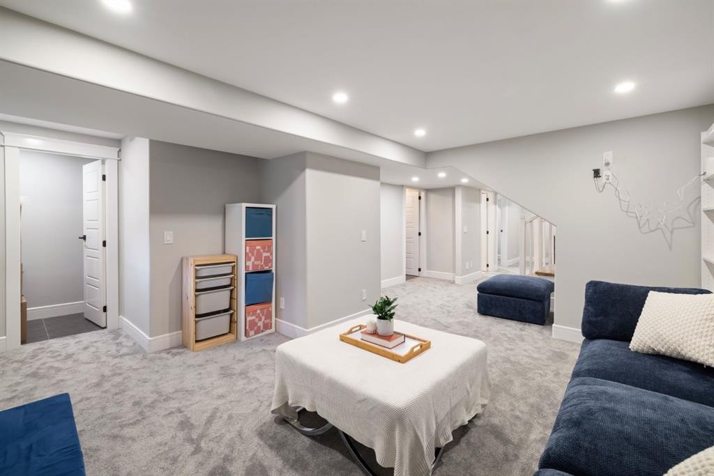 3915 23 Avenue Sw, Calgary, AB