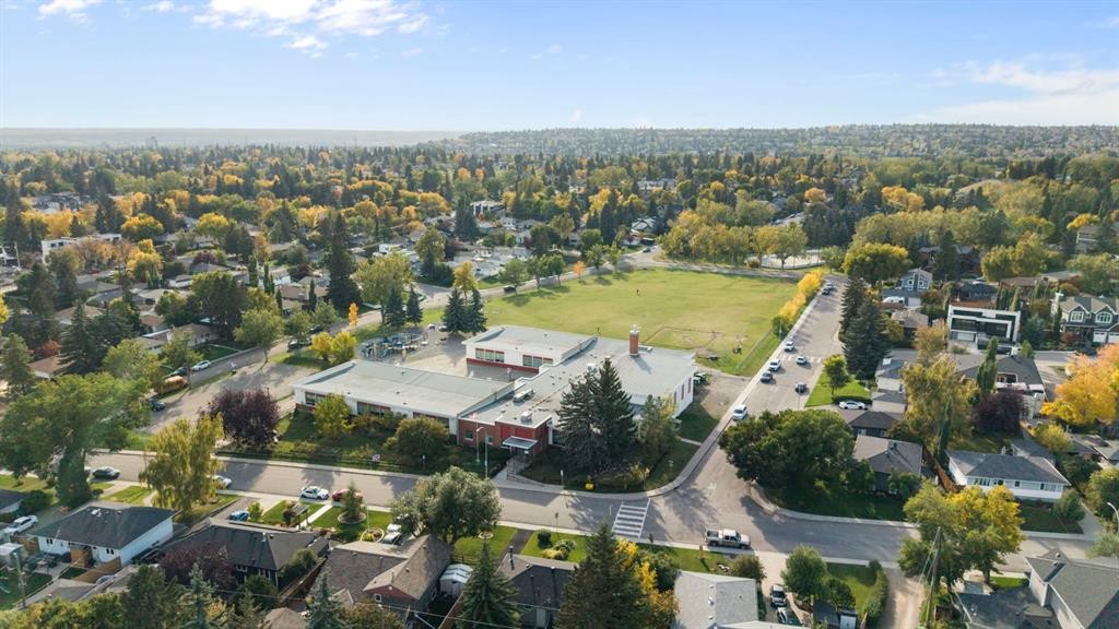 3915 23 Avenue Sw, Calgary, AB