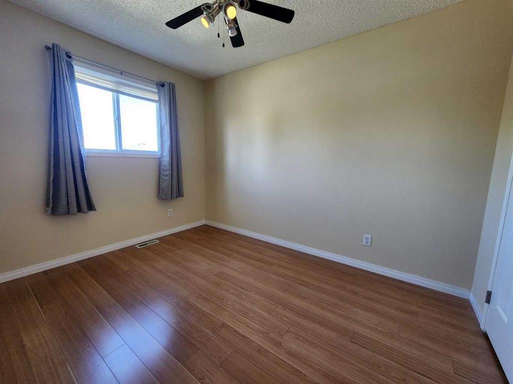 717 Harvest Hills Drive Ne, Calgary, AB